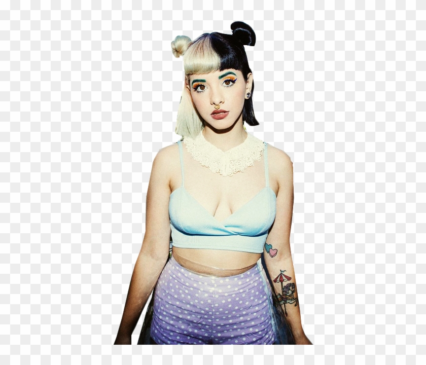 Melanie martinez cry перевод. Мелани Мартинес Pacify. Melanie Martinez 2022. Мелани Мартинез фигура. Melanie Martinez Pacify.