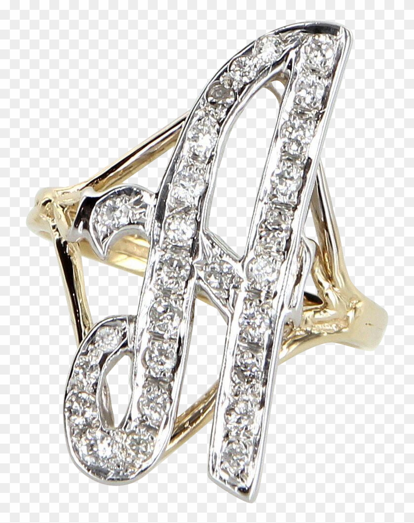 large initial ring